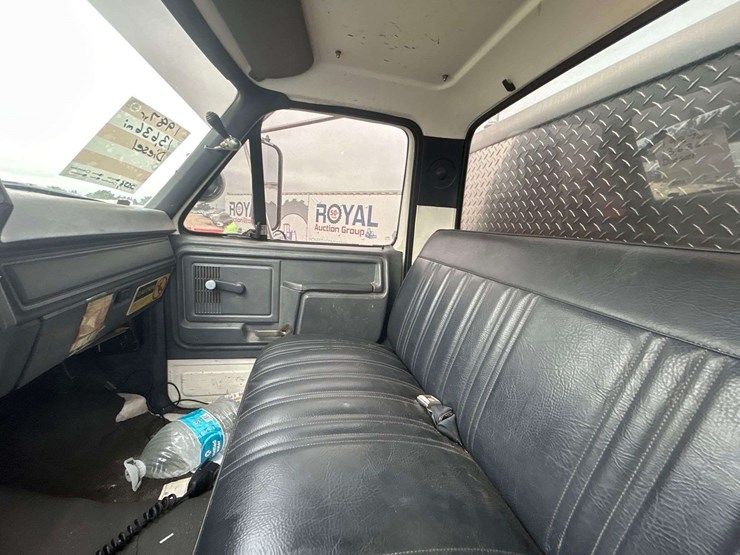 1987-ford-f800-image-18