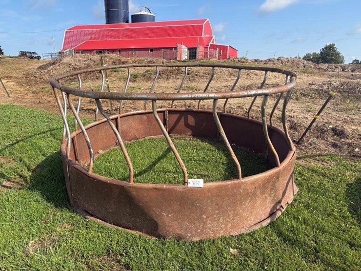 round-bale-feeder-image-1