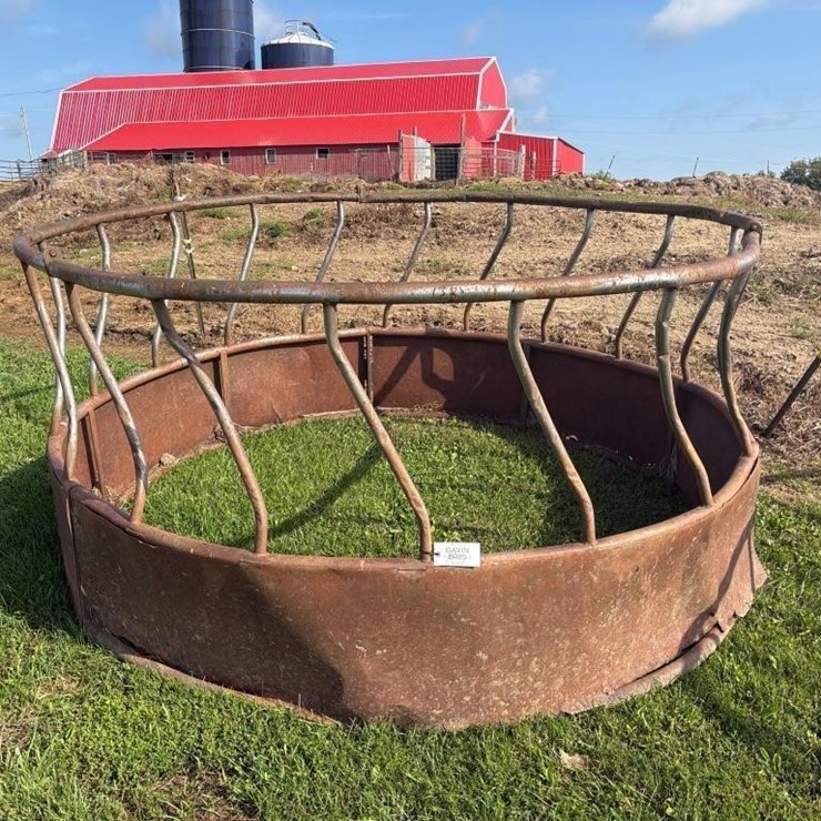 Round Bale Feeder