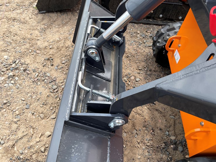 #9365-•-unused-2025-landhero-mini-skid-steer-loader-image-22