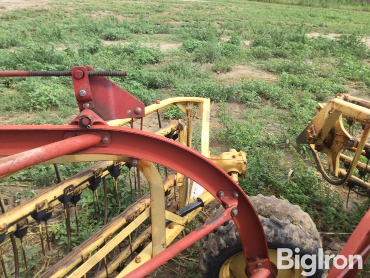 new-holland-258-image-18