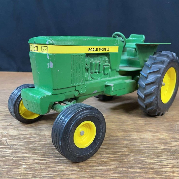 JOHN DEERE 16