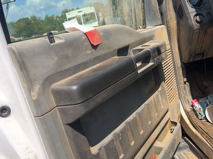 ford-f250-xl-image-24