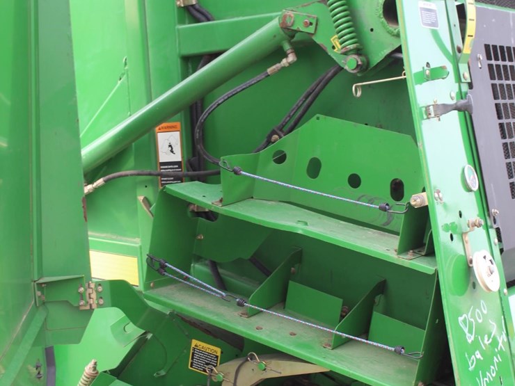 john-deere-582-image-4