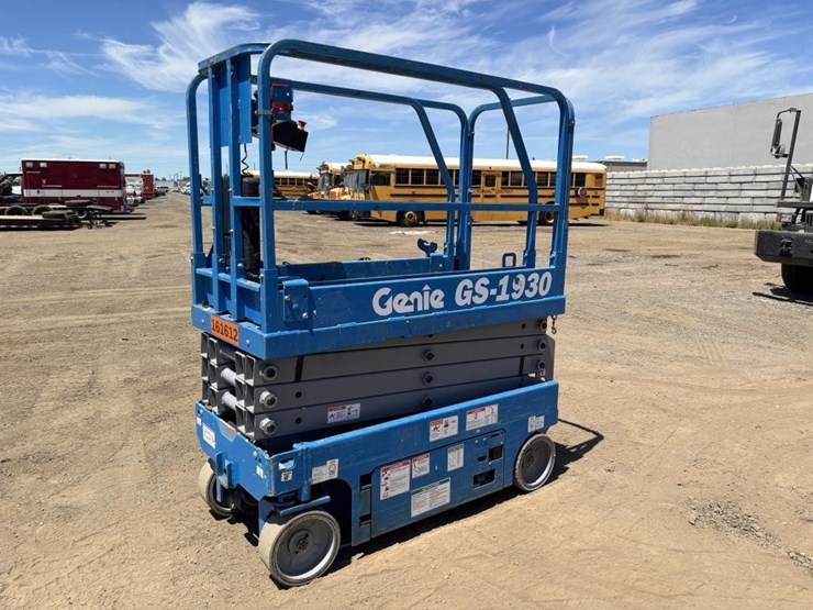 2017-genie-gs1930-image-1