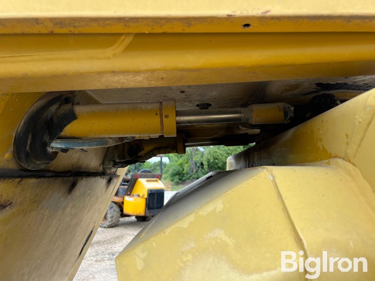ag-chem-terra-gator-8103-image-10