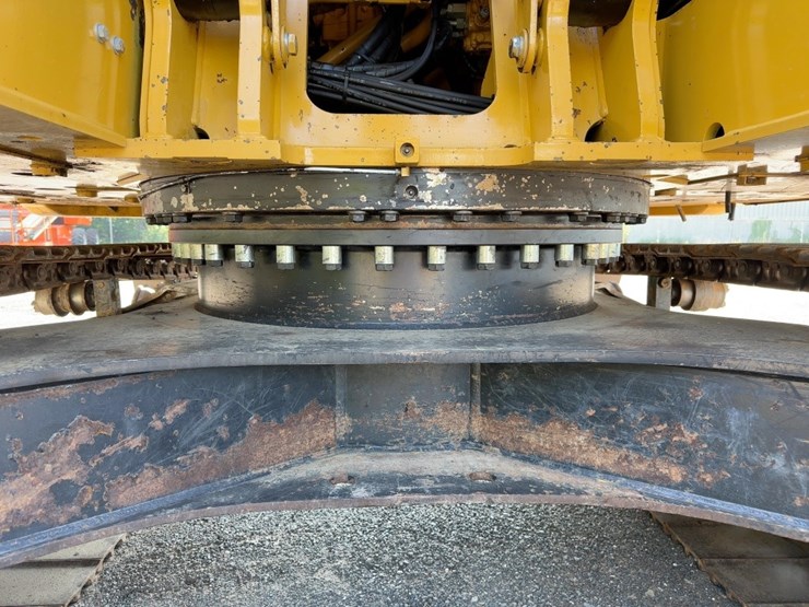 2016-caterpillar-325flcr-hydraulic-excavator-image-16