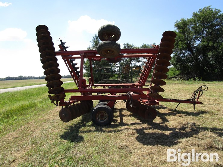 case-ih-3900-image-4