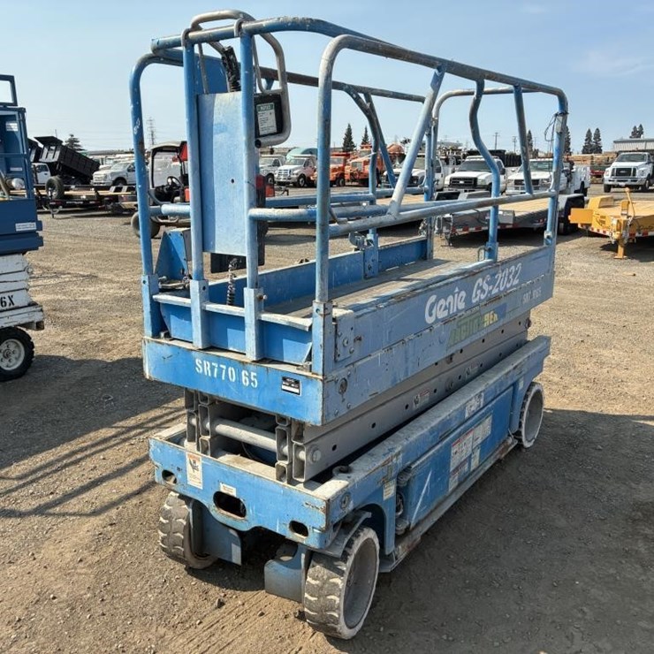 GENIE GS2032
