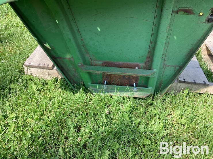 john-deere-10-image-13