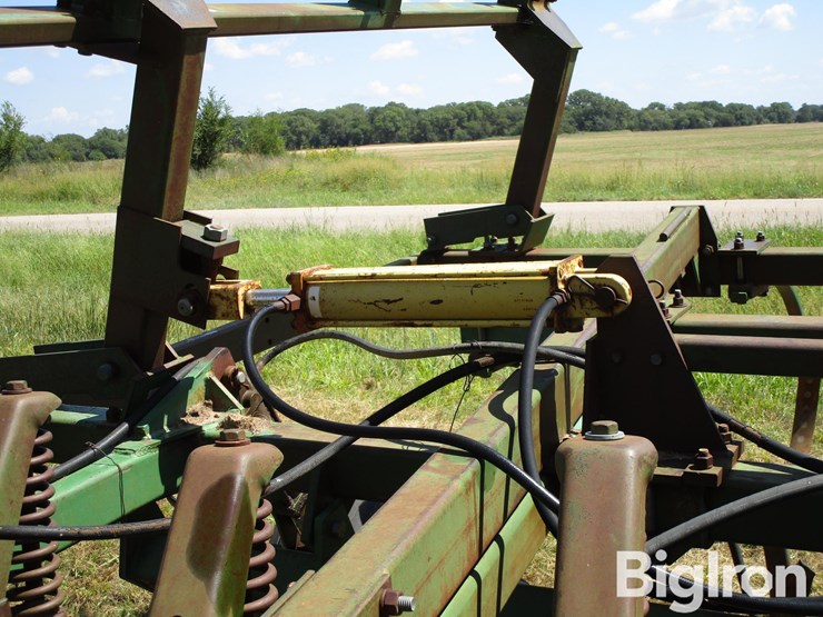 john-deere-712-image-10