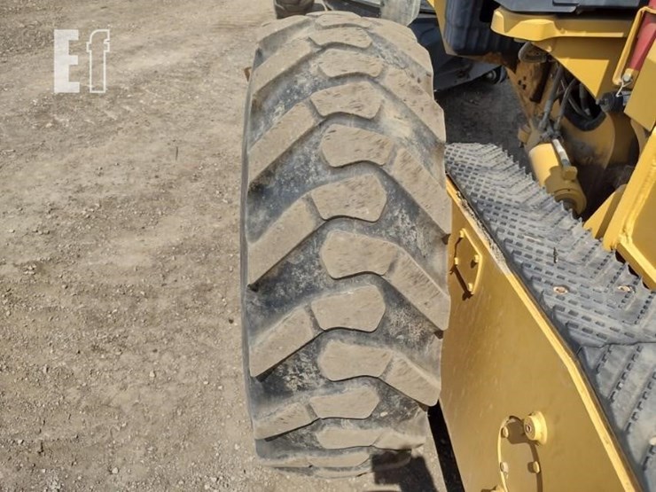 2020-deere-670gp-image-22