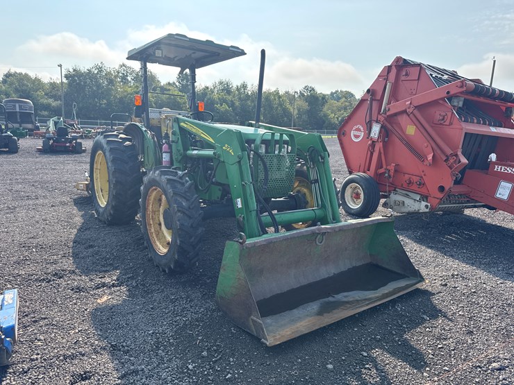 john-deere-5205-image-1