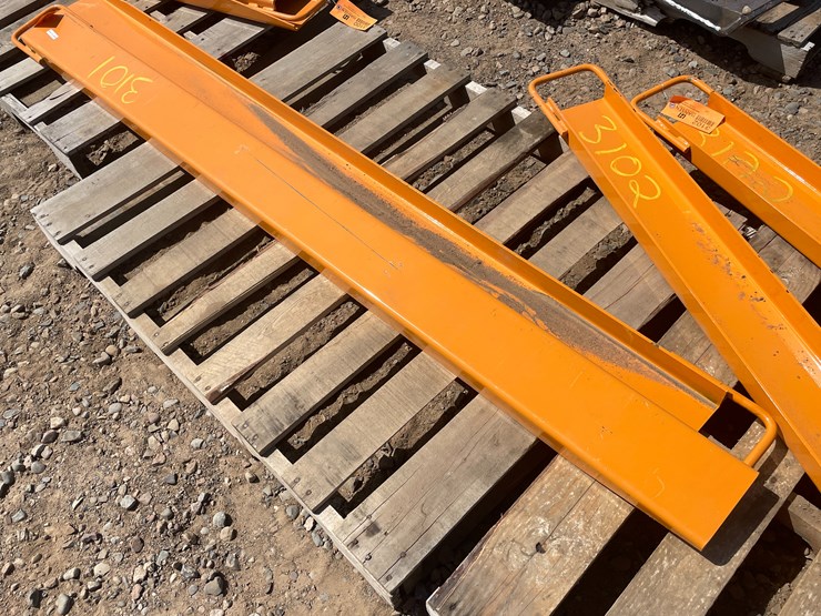 #3101-•-unused-2025-wolverine-skid-steer-pallet-fork-extensions-image-1