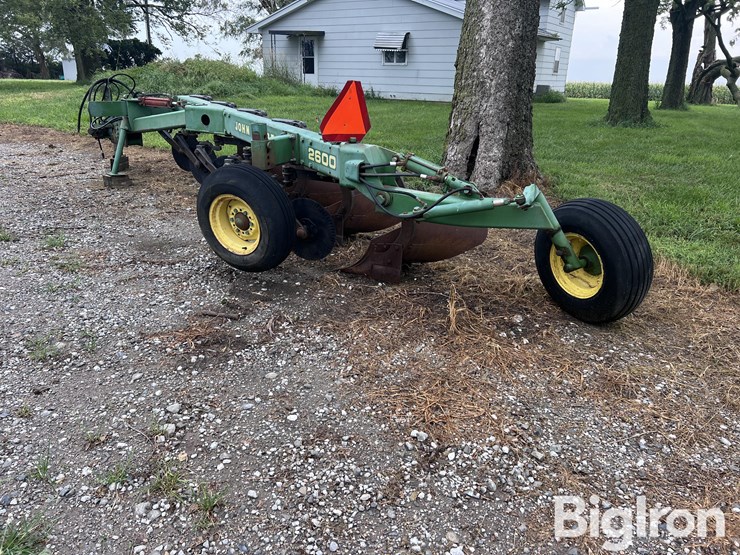 john-deere-2600-image-7