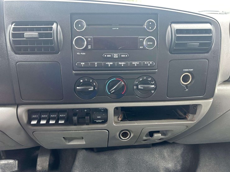 2006-ford-f350-image-17