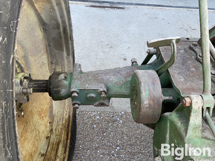 1944-john-deere-b-image-12