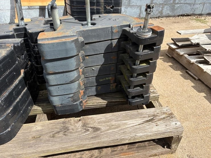 (6)-new-holland-88llb-suitcase-weights-image-2