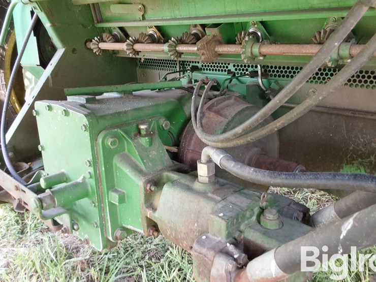 1992-john-deere-9500-image-16