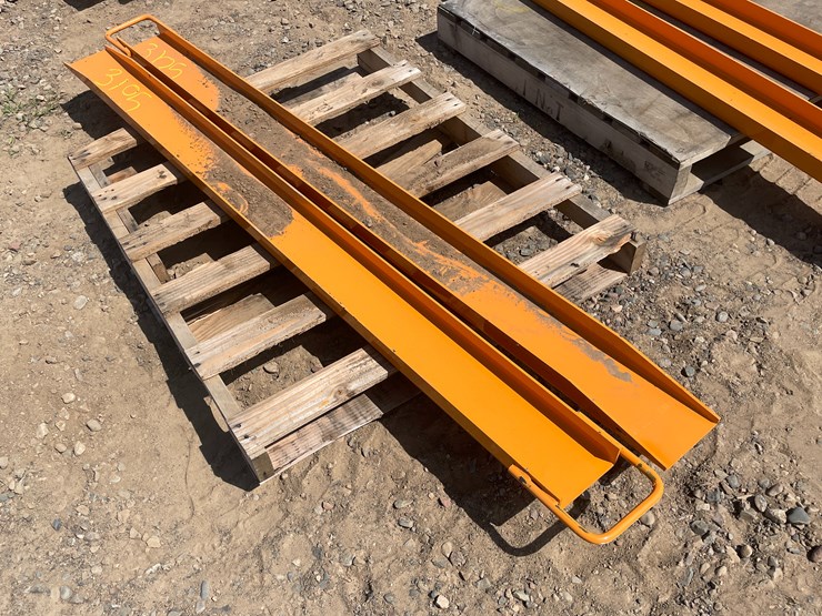 #3105-•-unused-2025-wolverine-skid-steer-pallet-fork-extensions-image-2