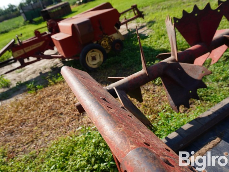 new-holland-155-image-20