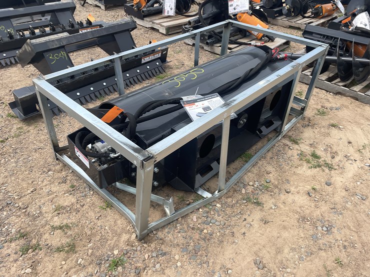 #3050-•-unused-2025-wolverine-skid-steer-vibratory-roller-attachment-image-1
