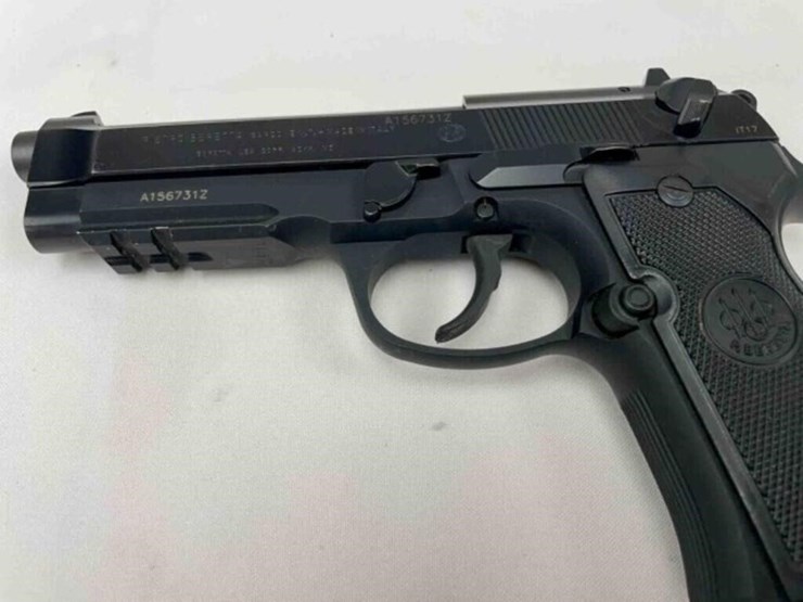 berretta-9mm-pistol-image-6
