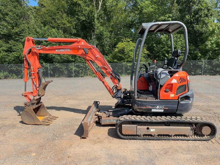 2011-kubota-u35-image-2