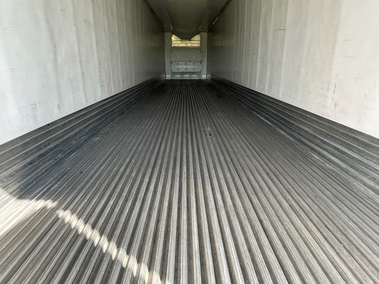 2016-utility-3000r-image-23