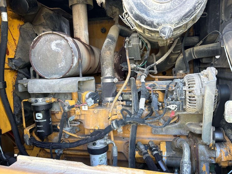 2014-deere-644k-image-7