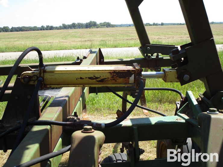 john-deere-712-image-9