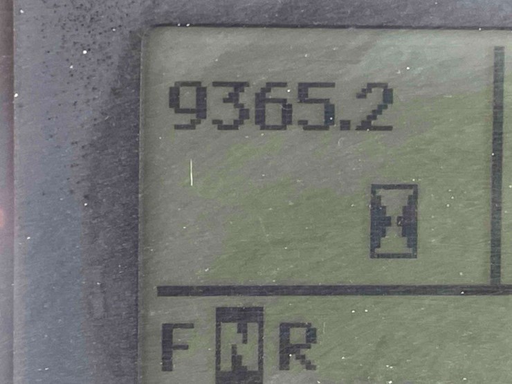 2015-deere-410e-image-6