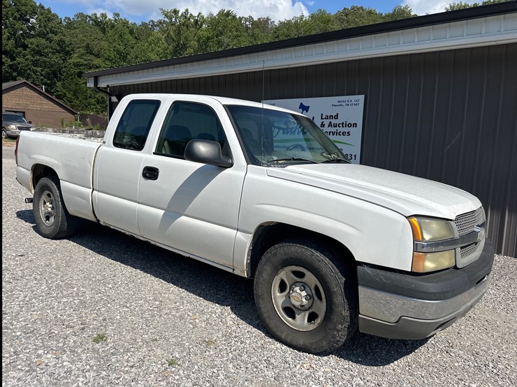 2003-chevrolet-silverado-image-1