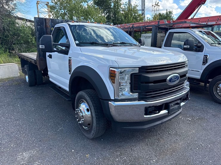 2018-ford-f450-xl-image-2