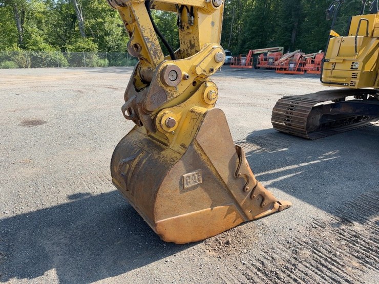 2016-caterpillar-325flcr-hydraulic-excavator-image-13