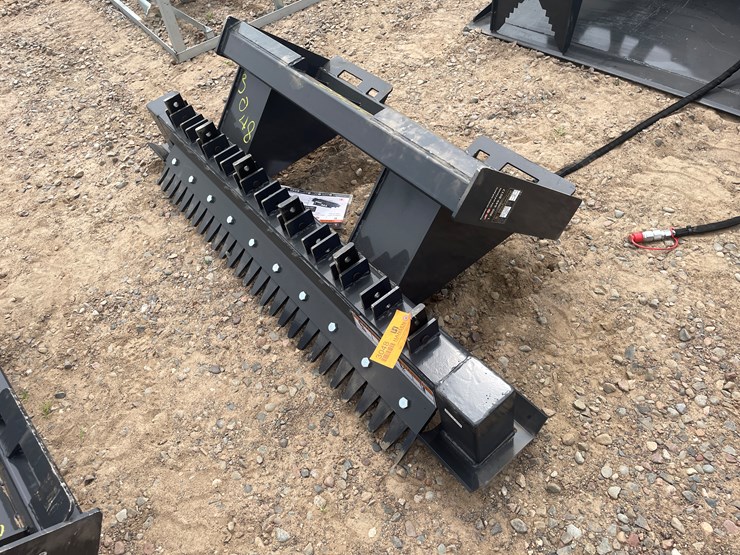 #3048-•-unused-2025-wolverine-skid-steer-ripper-attachment-image-3
