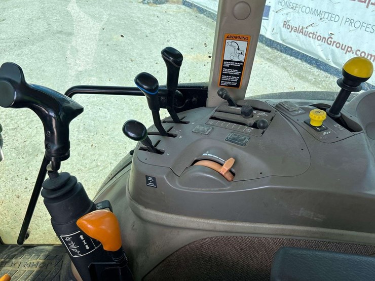 2011-john-deere-5075m-image-13