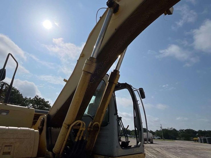 2006-kobelco-sk210-lc-image-13