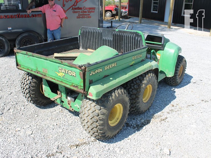 john-deere-gator-image-3