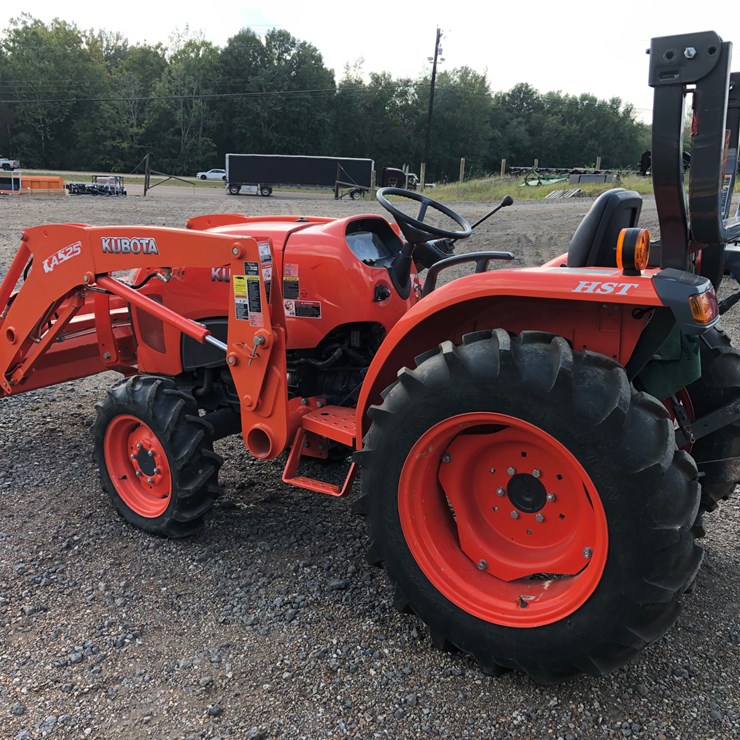 KUBOTA L3301
