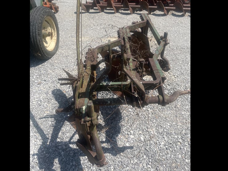 #78-•-oliver-3-bottom-plow-image-2