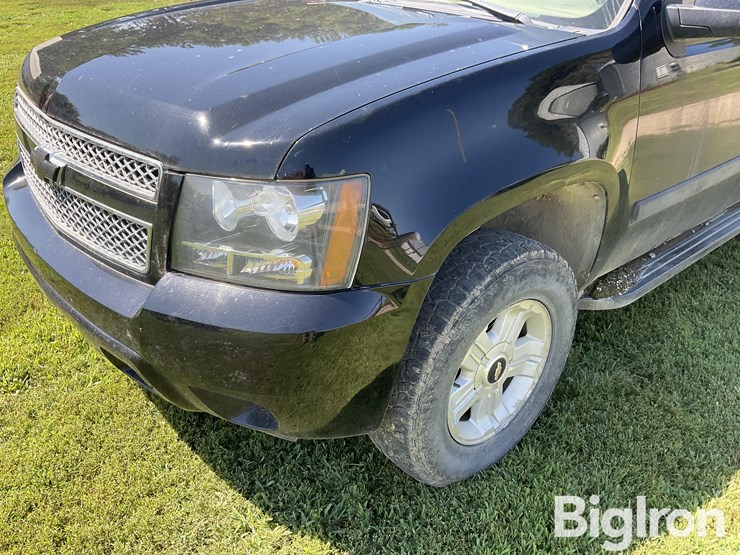 2007-chevrolet-suburban-1500-image-9