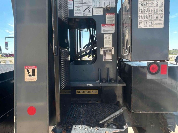 national-900a-image-29
