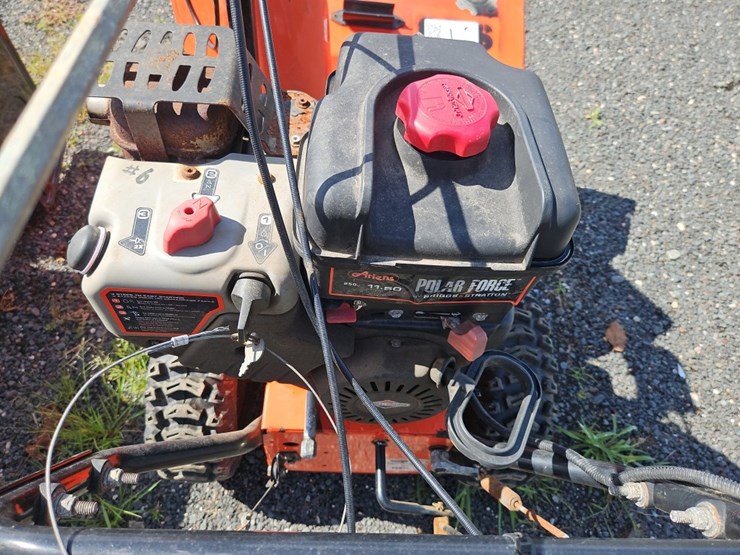 ariens-platinum-24-snow-blower-image-6