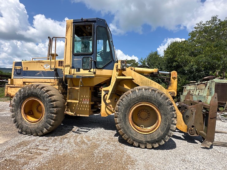 komatsu-wa250-image-1