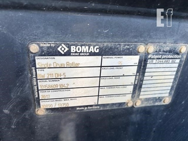 2017-bomag-bw211d-5-image-6