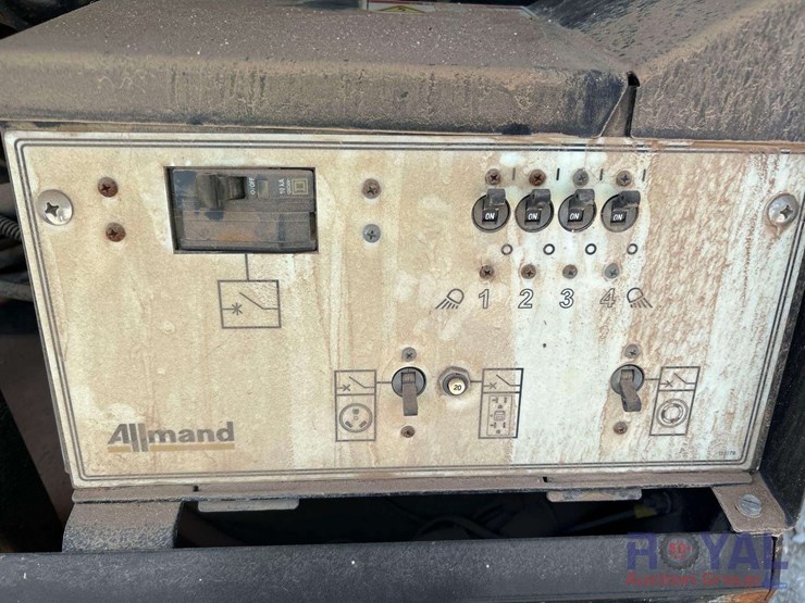 2018-allmand-bros-night-lite-v-series-image-9