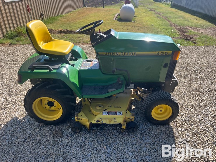 john-deere-425-image-4