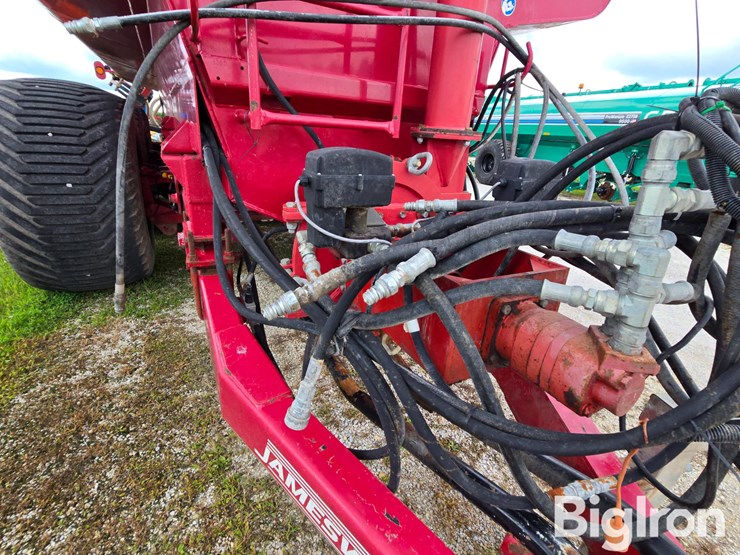 jamesway-maxx-trac-7400-image-11