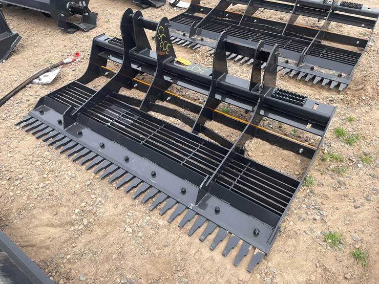 #3035-•-unused-2025-wolverine-skid-steer-land-leveler-attachment-image-2